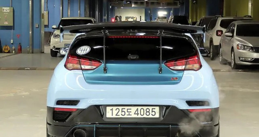 Hyundai Veloster 