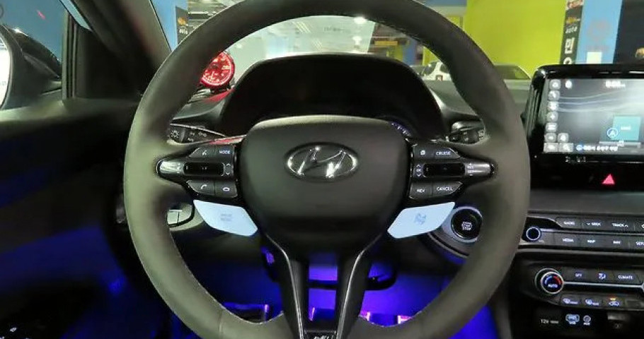 Hyundai Veloster 
