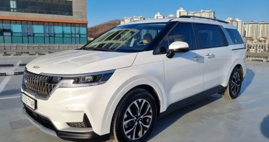 Kia Carnival 
