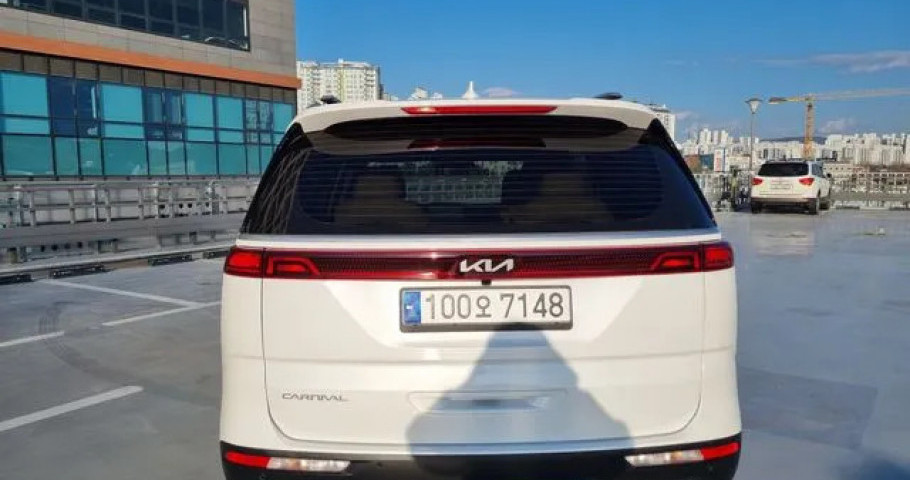 Kia Carnival 