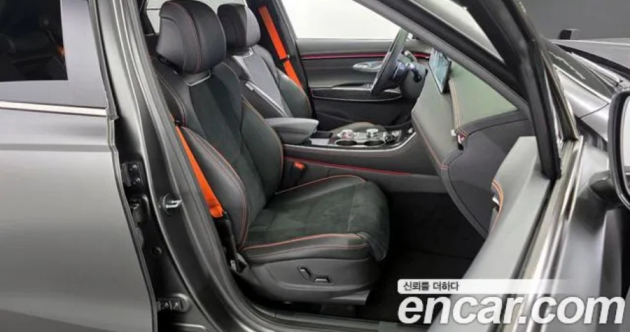 Genesis Gv70 