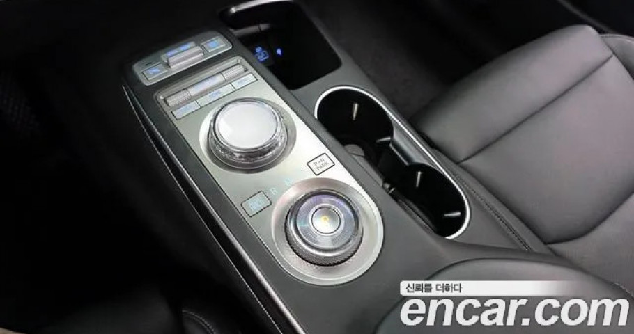 Genesis Gv70 