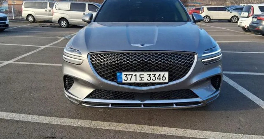 Genesis Gv70 