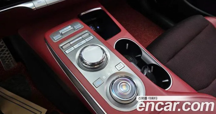 Genesis Gv70 