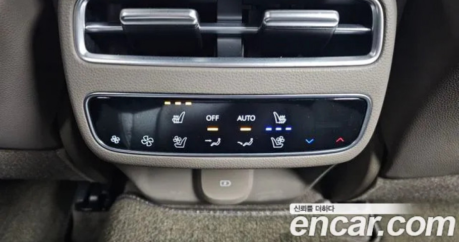 Genesis Gv70 