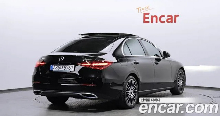 Mercedes-Benz C-Class 