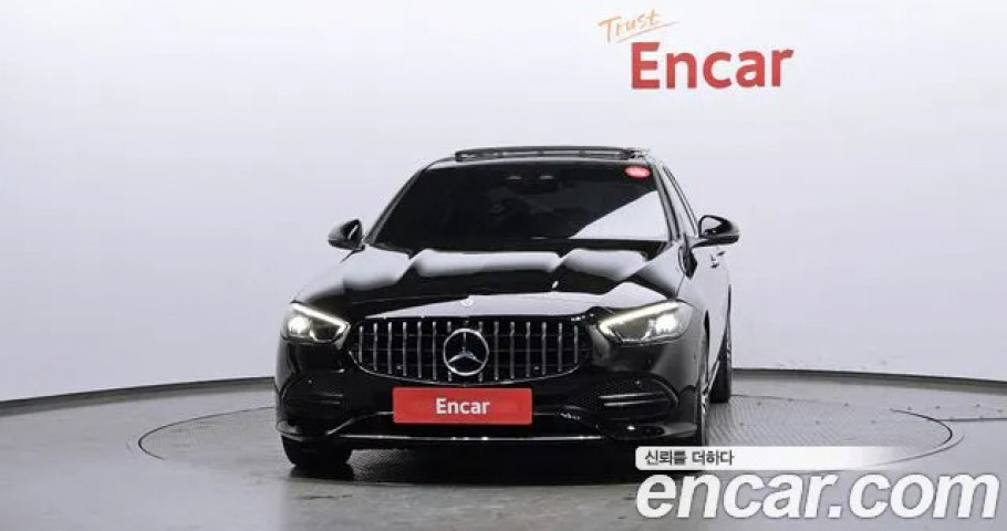 Mercedes-Benz C-Class 