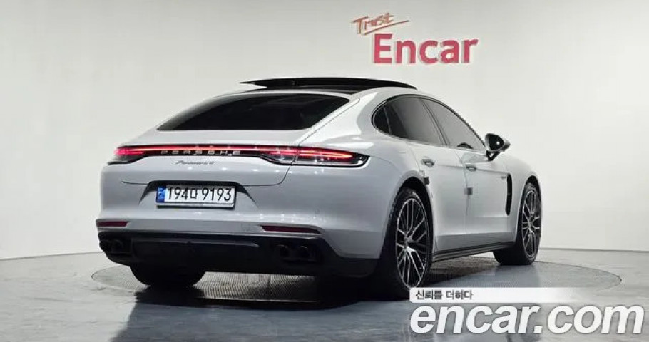 Porsche Panamera 