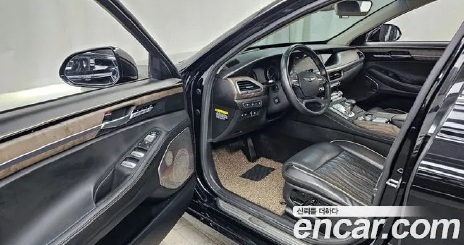 Genesis G90 
