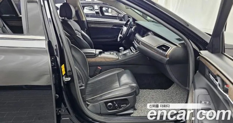 Genesis G90 