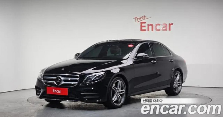 Mercedes-Benz E-Class 