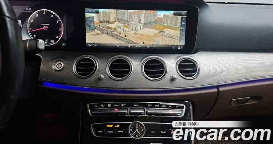 Mercedes-Benz E-Class 