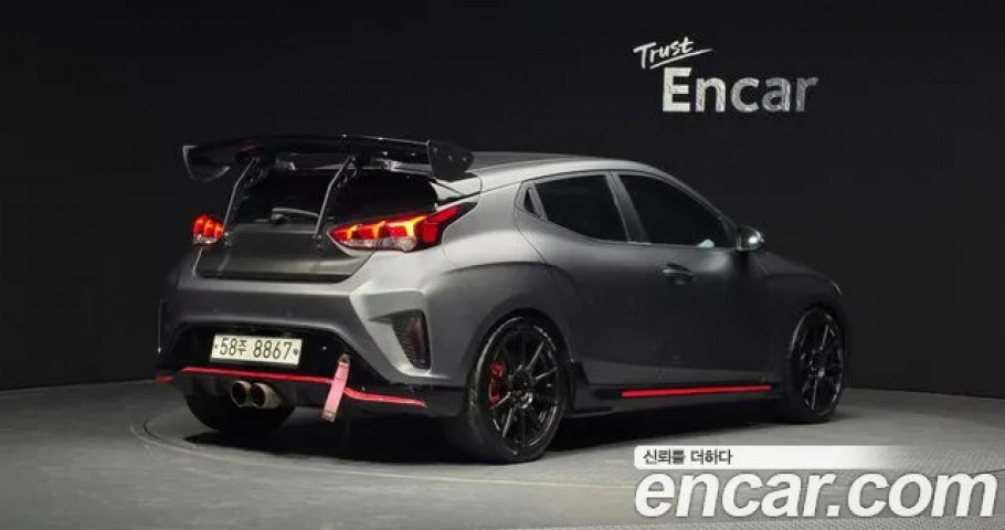Hyundai Veloster 