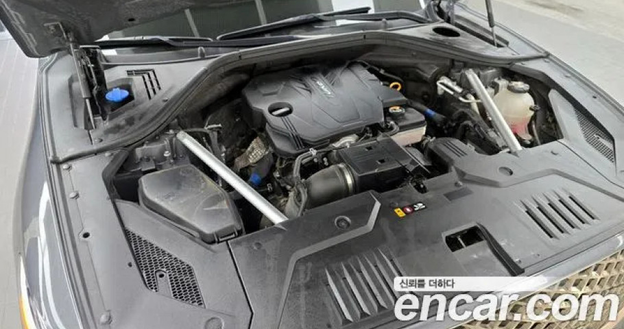 Genesis Gv70 