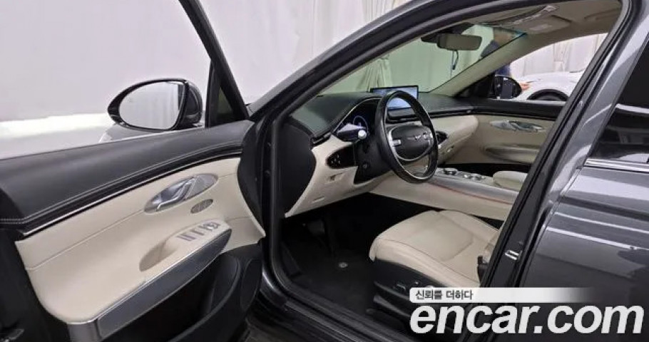 Genesis Gv70 