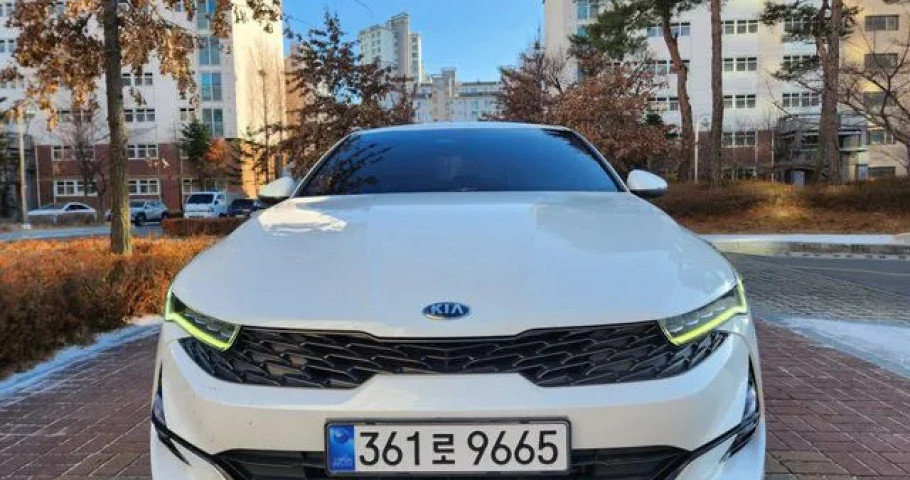 Kia K5 