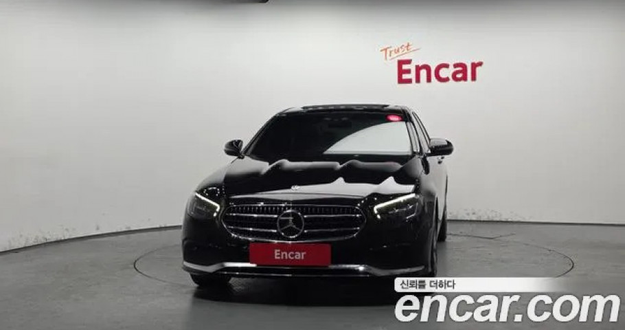 Mercedes-Benz E-Class 