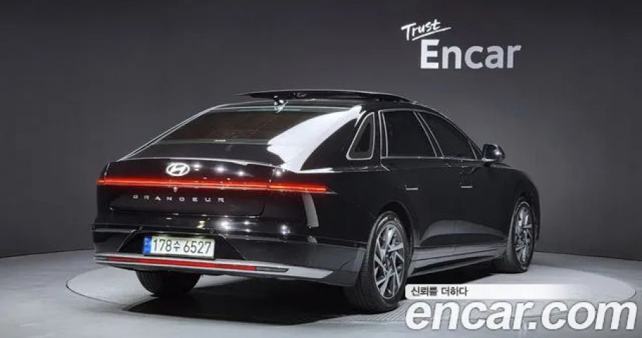 Hyundai Grandeur 