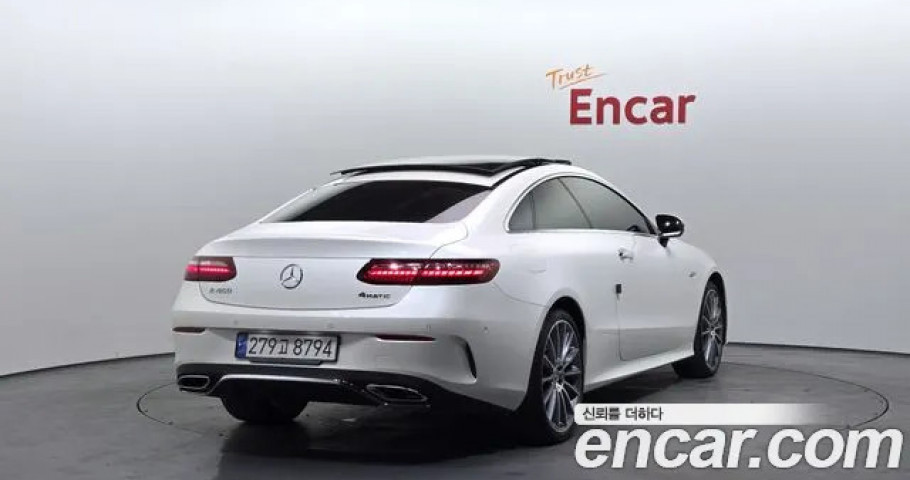 Mercedes-Benz E-Class 