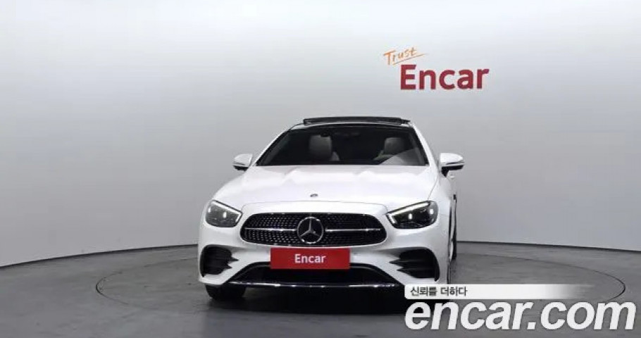 Mercedes-Benz E-Class 