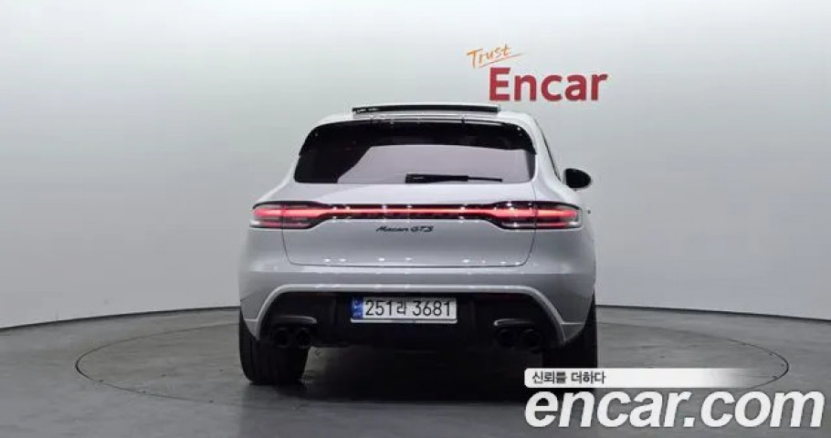 Porsche Macan 