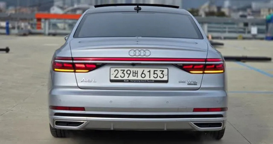 Audi A8 