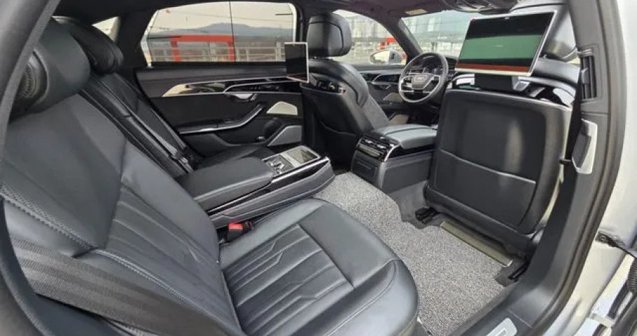 Audi A8 