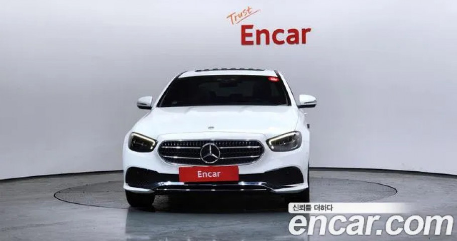 Mercedes-Benz E-Class 
