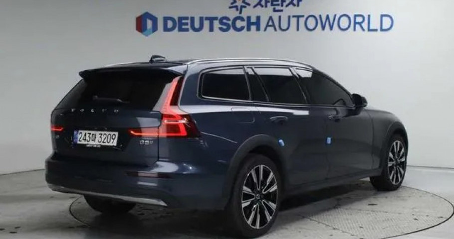 Volvo V60 