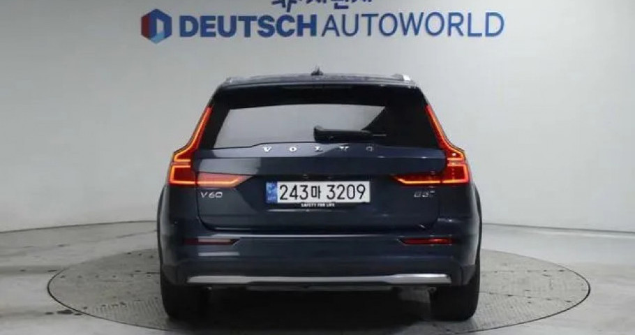 Volvo V60 