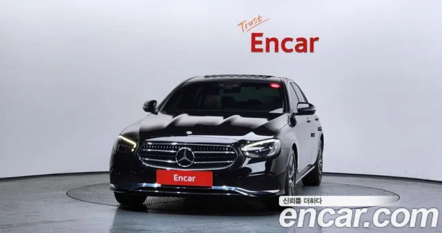 Mercedes-Benz E-Class 