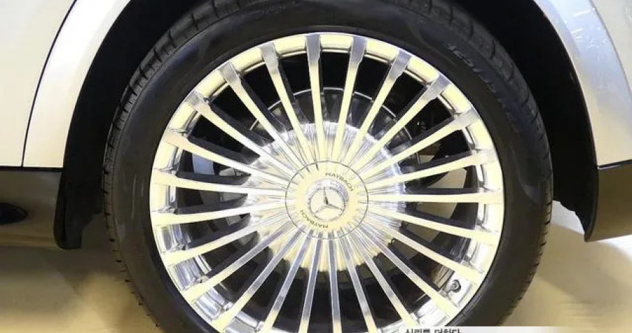 Mercedes-Benz Gls-Class 