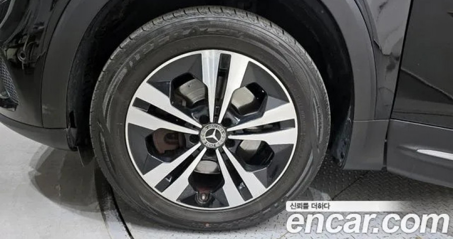 Mercedes-Benz Glb-Class 