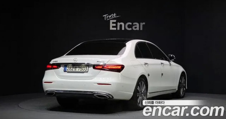 Mercedes-Benz E-Class 
