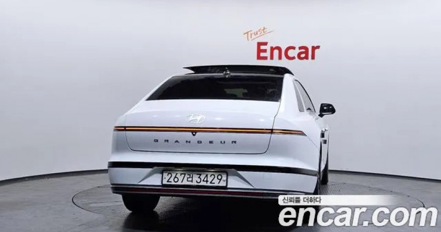 Hyundai Grandeur 