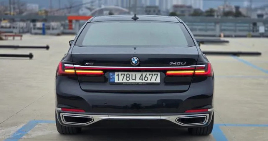 Bmw 7-Series 