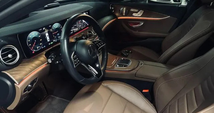 Mercedes-Benz E-Class 