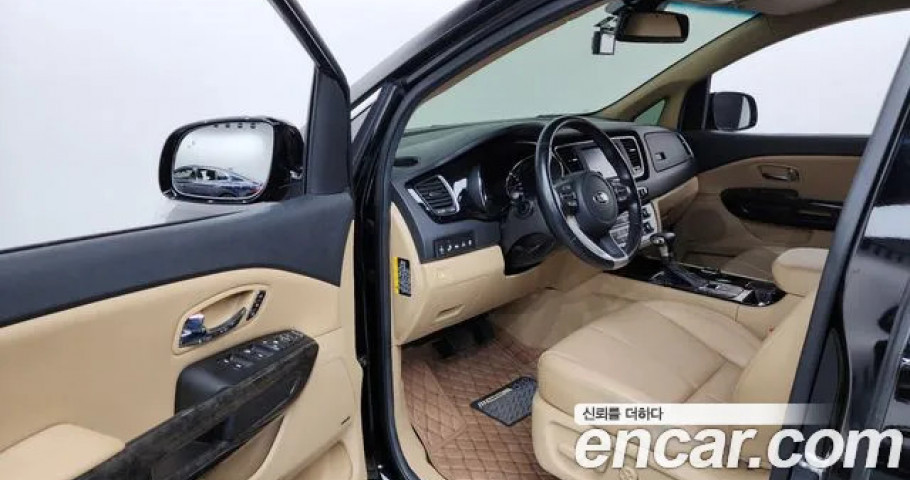 Kia Carnival 