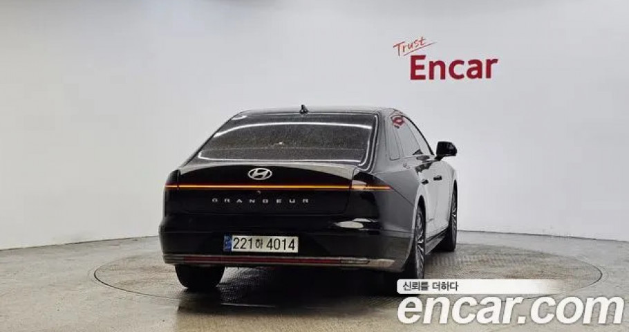 Hyundai Grandeur 