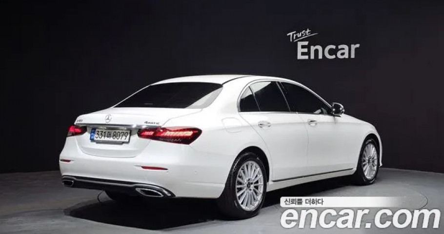 Mercedes-Benz E-Class 