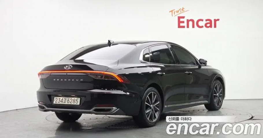 Hyundai Grandeur 