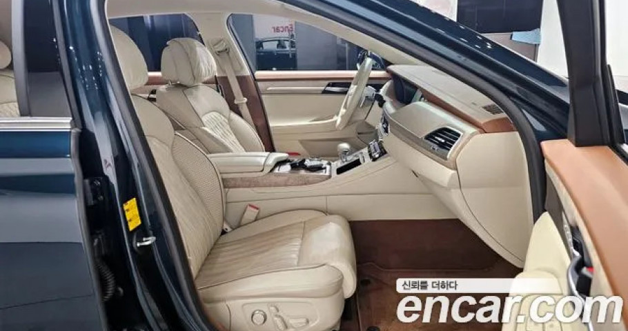 Genesis G90 