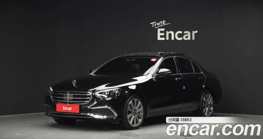 Mercedes-Benz E-Class 