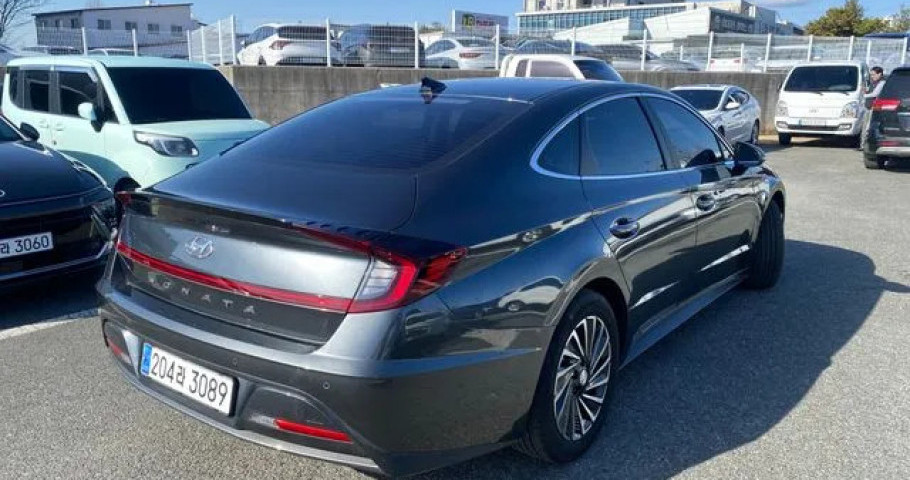 Hyundai Sonata 