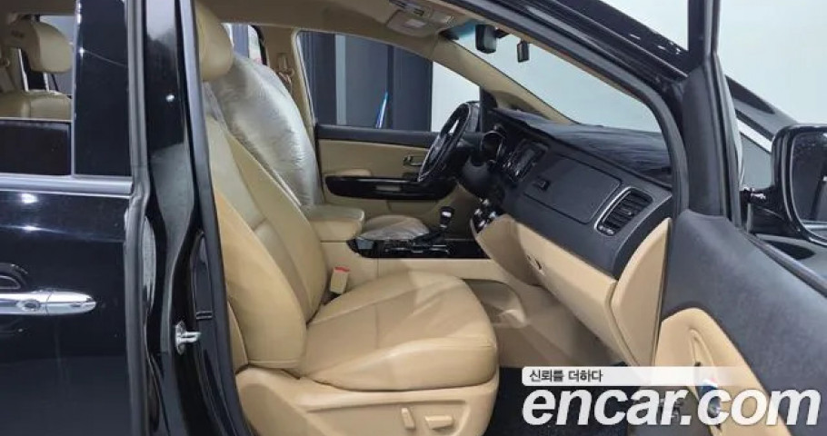 Kia Carnival 