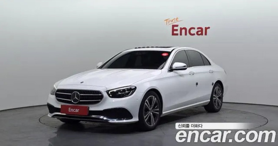 Mercedes-Benz E-Class 