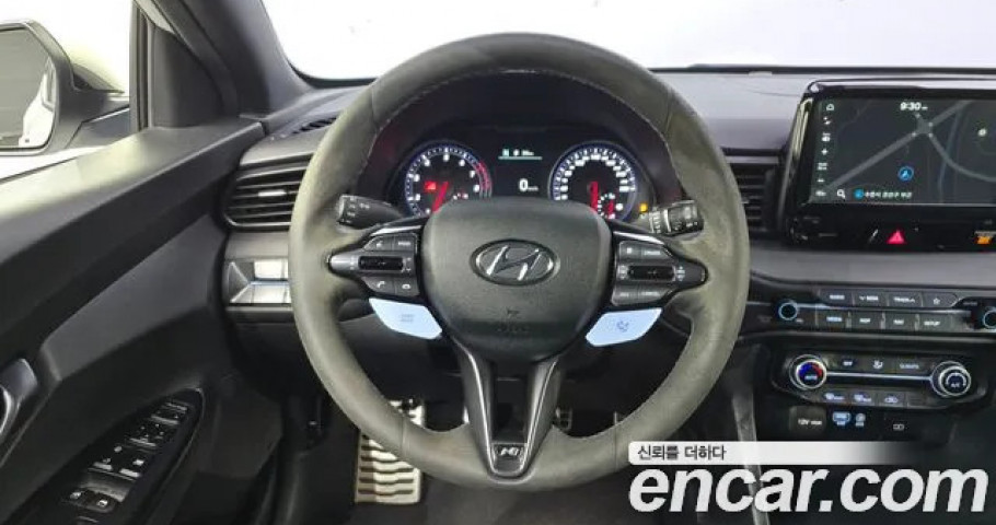 Hyundai Veloster 