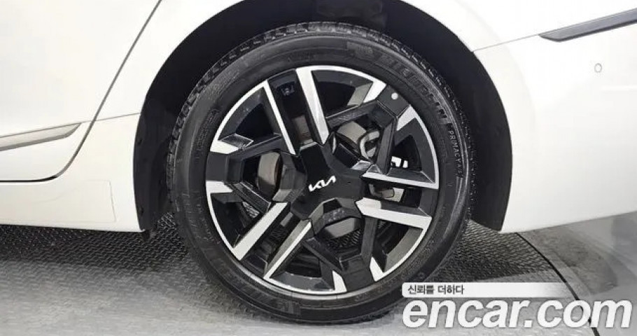 Kia K8 