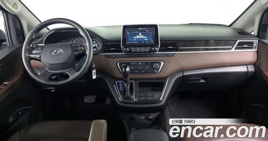 Hyundai Starex 