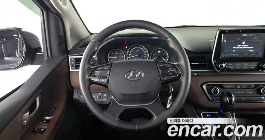 Hyundai Starex 